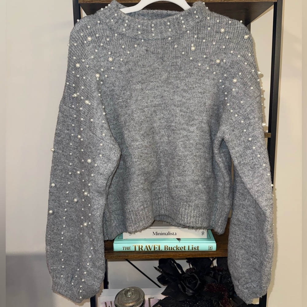 🟢🟢Vici X Amber Pearl Sweater